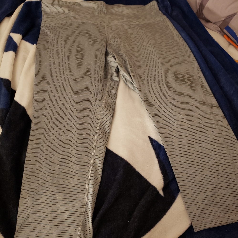 Champion activewear crop pants